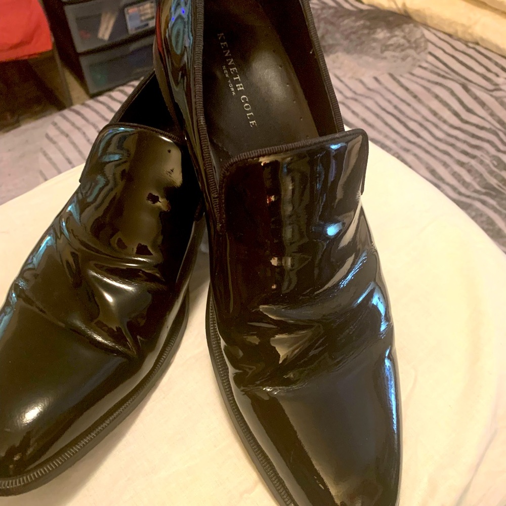 Kennth Cole New York Leather Dress Slip-On with leather soles. Size 13.